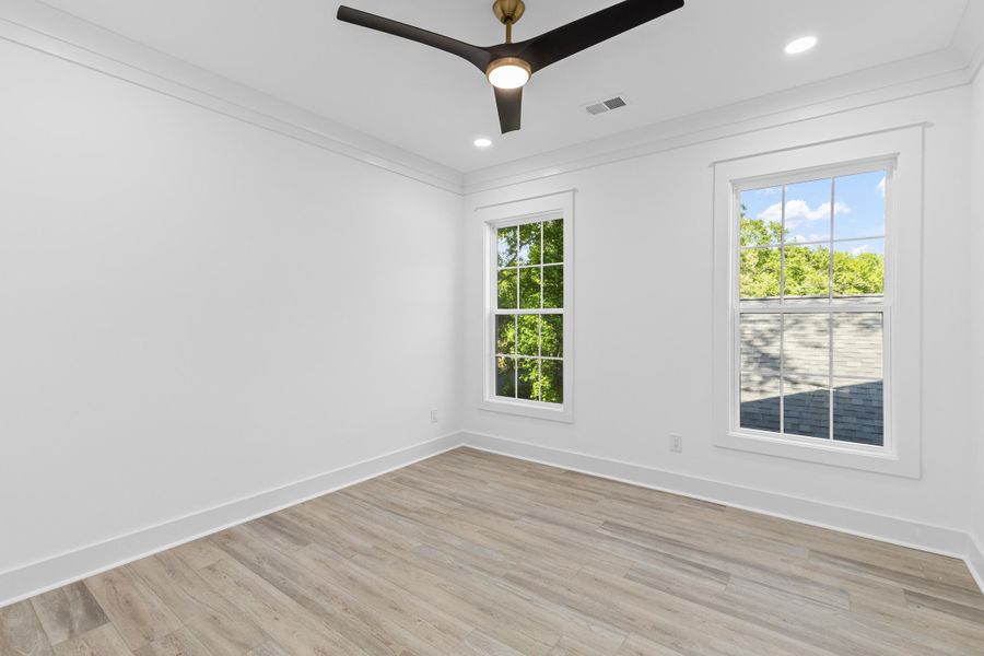 Spacious, unfurnished interior of a new home in , North Charleston (Image 49).