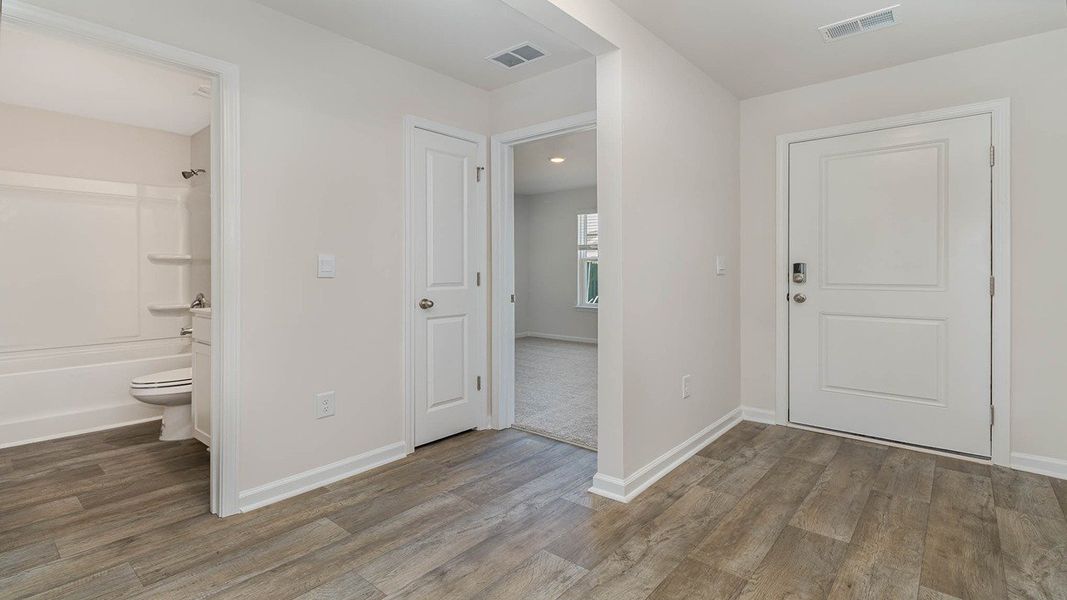 Spacious, unfurnished interior of a new home in Heritage Crossing, Conway (Image 10).