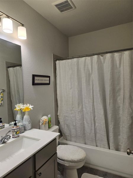 Experience comfort and style in this beautifully designed bedroom, featuring ample natural light and a serene atmosphere. Ideal for creating your perfect retreat. (This is a floorplan graphic) Experience comfort and style in this beautifully designed bedroom, featuring ample natural light and a serene atmosphere. Ideal for creating your perfect retreat. (This is a floorplan graphic)