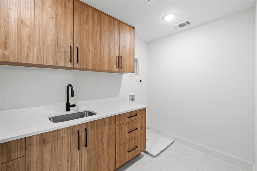 Furnished interior view inside a new home in , Dallas (Image 9). Furnished interior view inside a new home in , Dallas (Image 9).