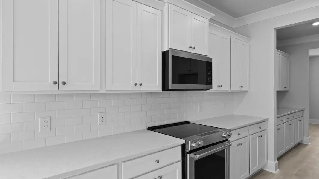 Representative furnished interior of a home built from the HARBOR OAK by D.R. Horton in Berkeley Bay, Ridgeville (Image 4). Representative furnished interior of a home built from the HARBOR OAK by D.R. Horton in Berkeley Bay, Ridgeville (Image 4).