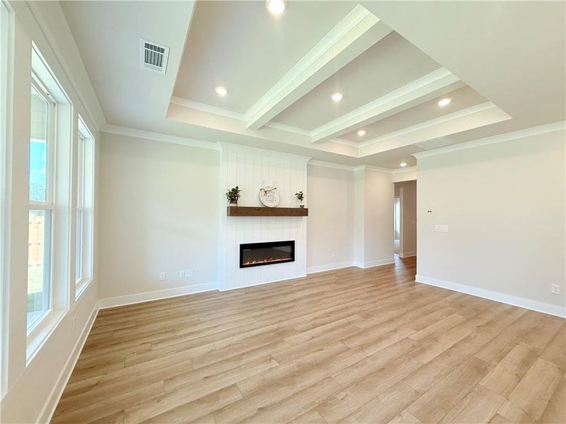 Spacious, unfurnished interior of a new home in Ponderosa Farms Reserve, Gainesville (Image 37).