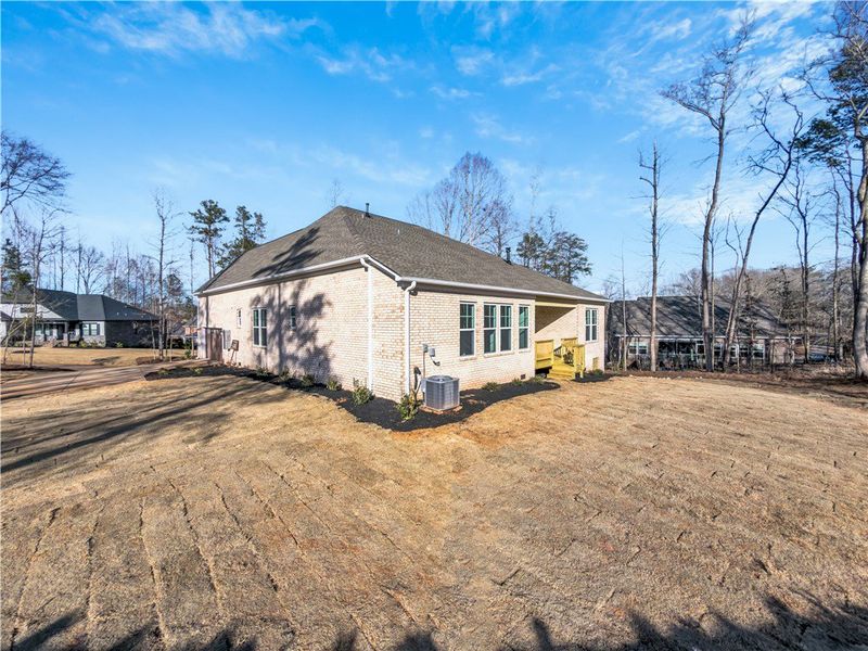 Exterior details and patio area of a home in Cross Creek Golf Club, Seneca (Image 14).