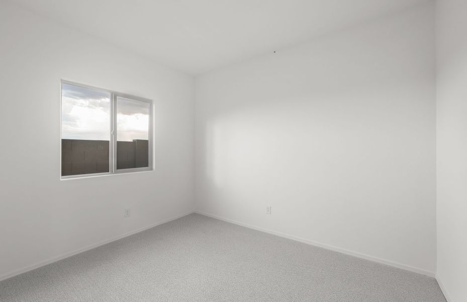 Spacious, unfurnished interior of a new home in Parkside at Anthem at Merrill Ranch, Florence (Image 29).
