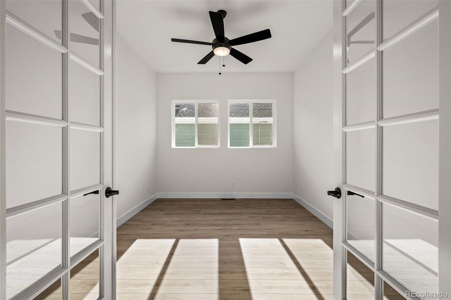 Spacious, unfurnished interior of a new home in Wolf Ranch - Enclave Collection, Colorado Springs (Image 34).