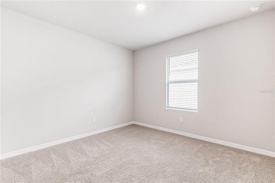 Spacious, unfurnished interior of a new home in Seagrass, Punta Gorda (Image 12).