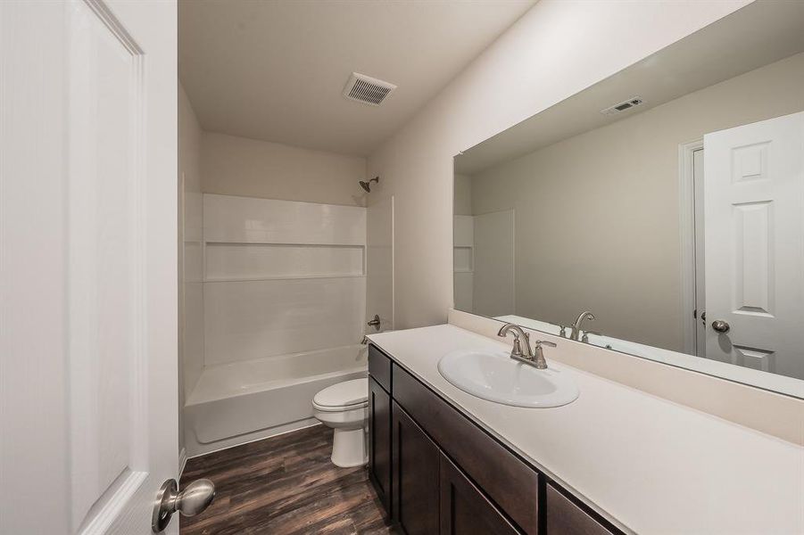 Furnished interior view inside a new home in Craftsman’s Corner, Cleburne (Image 12).