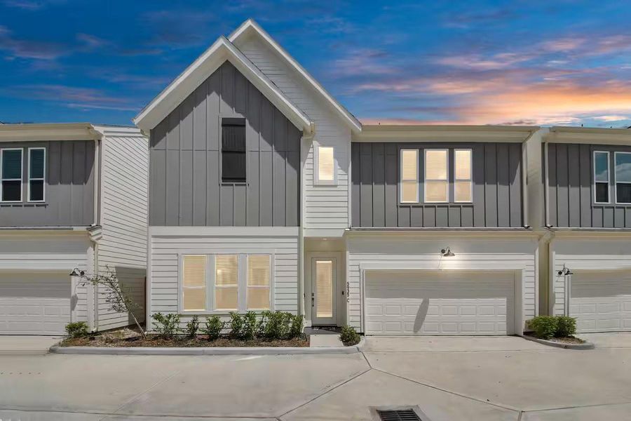 Front exterior of a new home in , Houston, TX, highlighting curb appeal (Image 20).