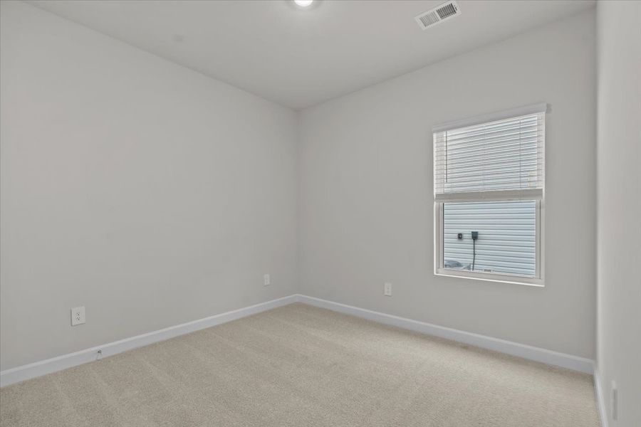 Spacious, unfurnished interior of a new home in Shiloh Valley, Piedmont (Image 13).