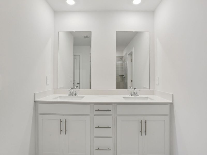 Image 10 of a home in Bear Springs.