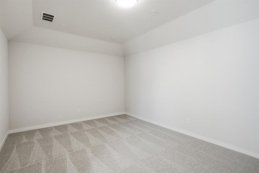 Spacious, unfurnished interior of a new home in Mosaic, Prosper (Image 16).