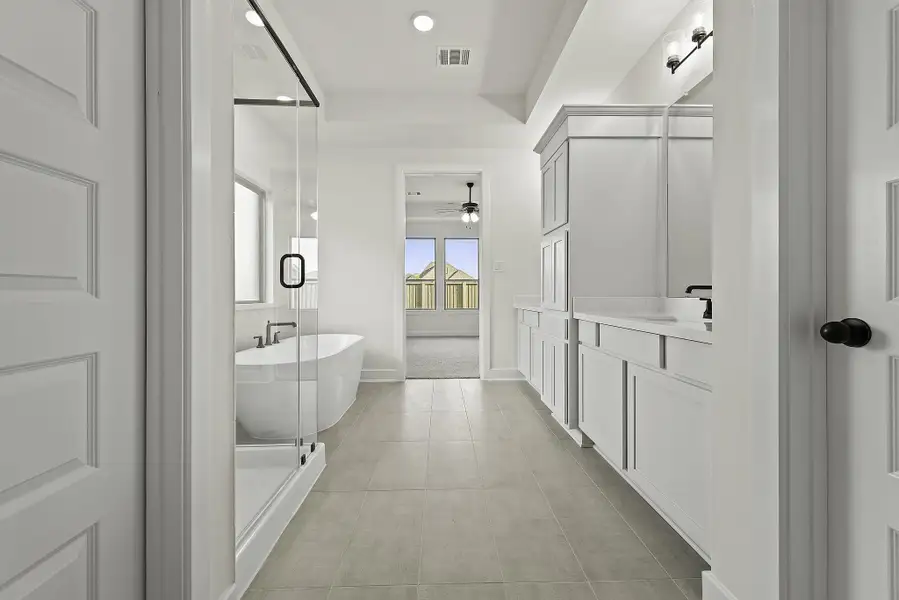 Furnished interior view inside a new home in COLTON™ - 45', Todd Mission (Image 4).