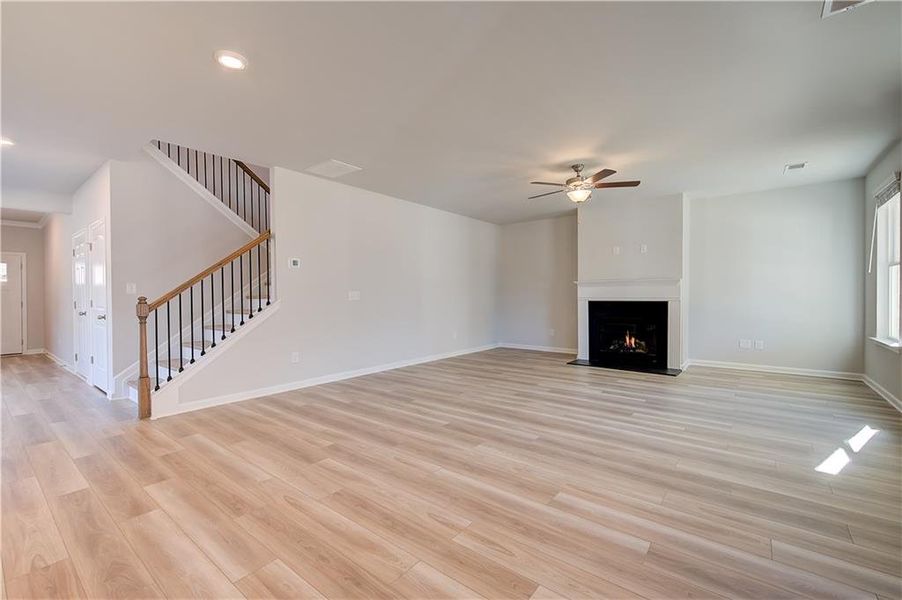 Spacious, unfurnished interior of a new home in Burchwood, Stockbridge (Image 28).