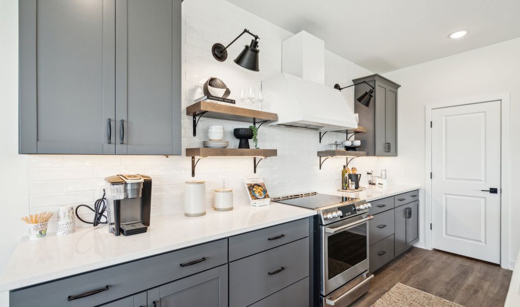 Kitchen with matte black accents Kitchen with matte black accents