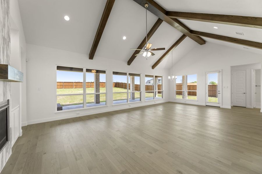 Representative unfurnished interior of a home built from the SL-Oxford by Windsor Homes in Ridge Pointe Estates, McLendon-Chisholm (Image 15). Representative unfurnished interior of a home built from the SL-Oxford by Windsor Homes in Ridge Pointe Estates, McLendon-Chisholm (Image 15).
