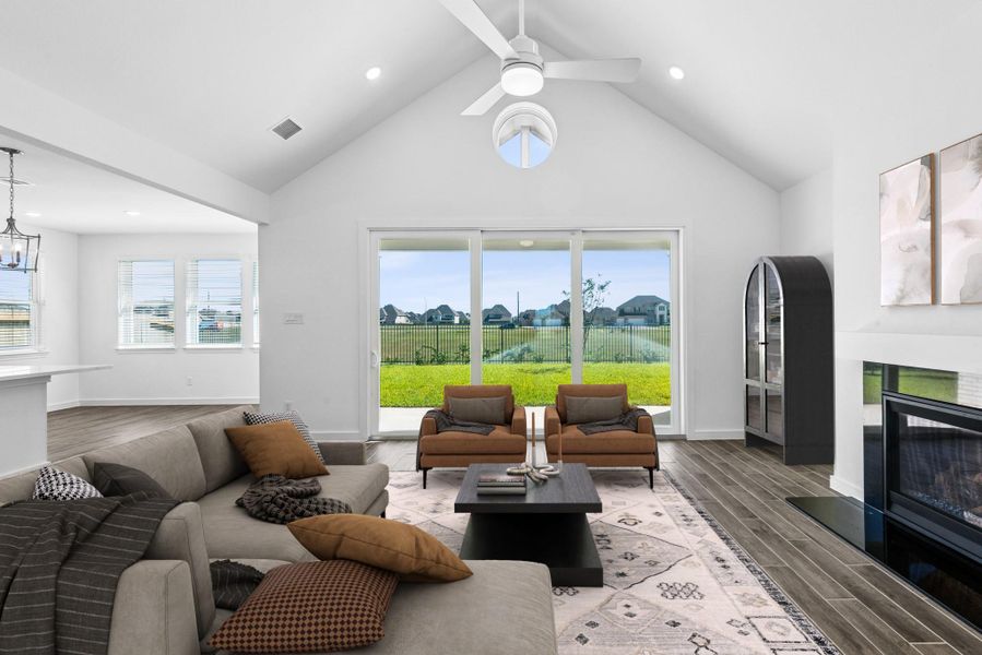 Impressive great room (*Photo not of actual home and used for illustration purposes only.)