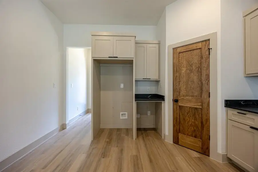 Image 24 of a home in . Image 24 of a home in .