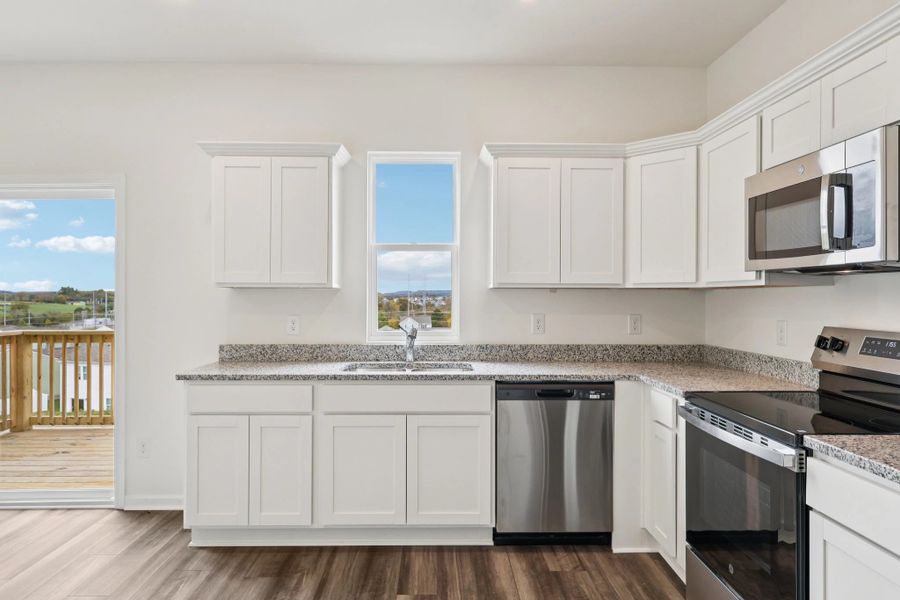Representative furnished interior of a home built from the Luminary by Starlight Homes in The Summit at Carters Station, Columbia (Image 10).