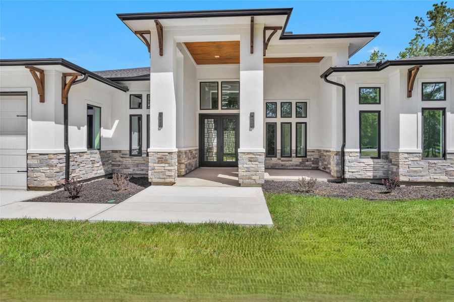6 Bedrooms and 6 full Bathrooms, along with 27 shielded CAT6A (Ethernet/Data) ports and 16 shielded quad coaxial (TV) cables throughout the interior and exterior.