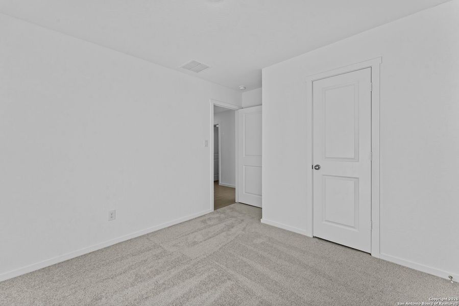 Spacious, unfurnished interior of a new home in , New Braunfels (Image 22).
