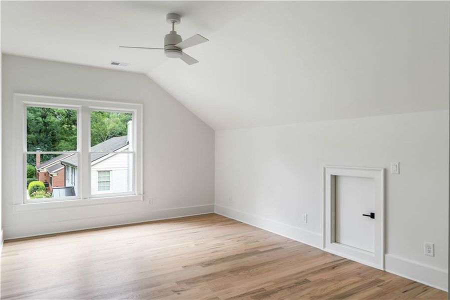 Spacious, unfurnished interior of a new home in , Marietta (Image 18).