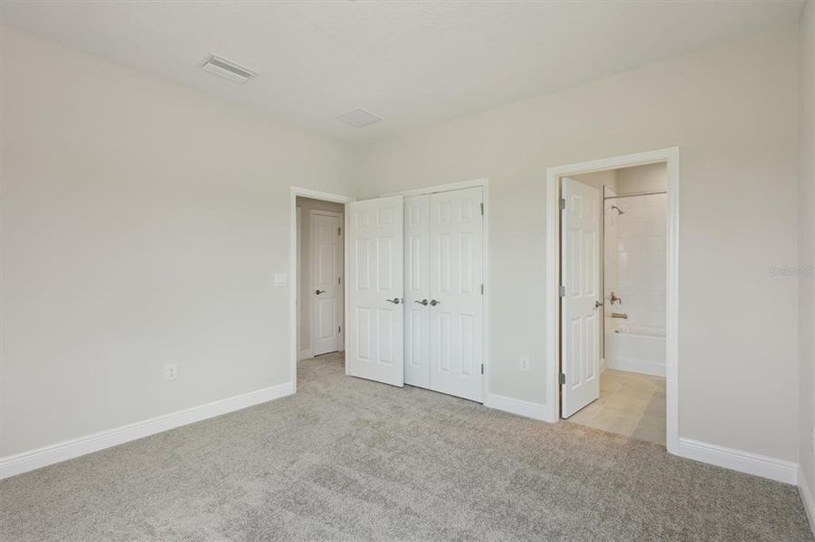 Spacious, unfurnished interior of a new home in Two Rivers, Zephyrhills (Image 23).