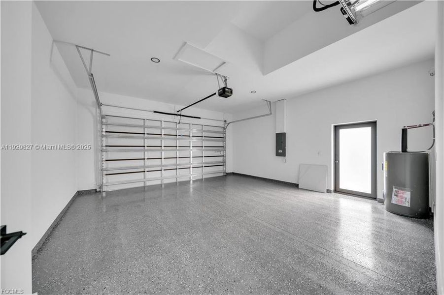 Spacious, unfurnished interior of a new home in , Lehigh Acres (Image 28). Spacious, unfurnished interior of a new home in , Lehigh Acres (Image 28).