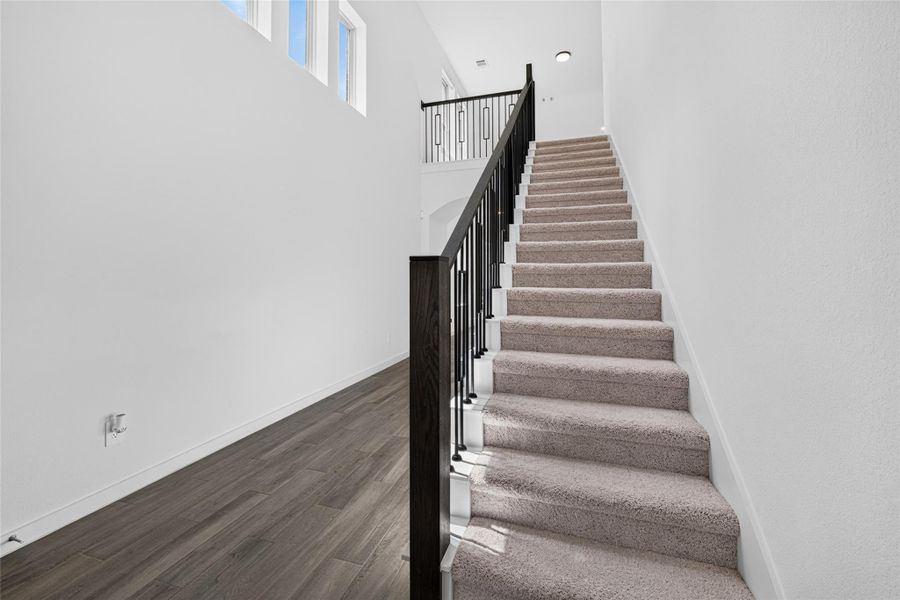 Spacious, unfurnished interior of a new home in Cross Creek Ranch: 40ft. lots, Fulshear (Image 42). Spacious, unfurnished interior of a new home in Cross Creek Ranch: 40ft. lots, Fulshear (Image 42).