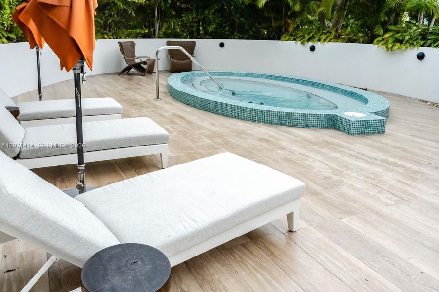Community amenities in , Miami (Image 40).