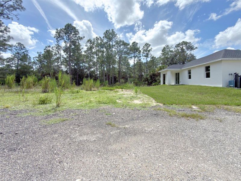 Natural landscape and outdoor views near in Lehigh Acres (Image 12). Natural landscape and outdoor views near in Lehigh Acres (Image 12).