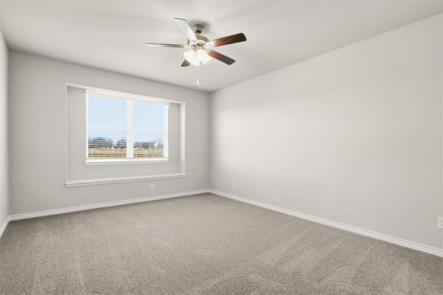 Spacious, unfurnished interior of a new home in Deer Creek, Crowley (Image 33).
