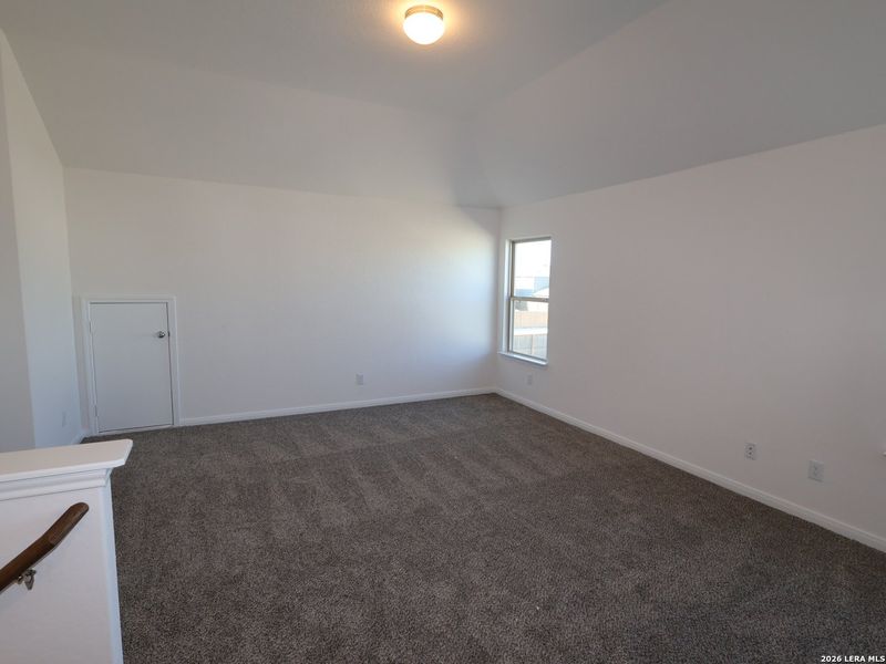 Spacious, unfurnished interior of a new home in Park Place, New Braunfels (Image 15). Spacious, unfurnished interior of a new home in Park Place, New Braunfels (Image 15).