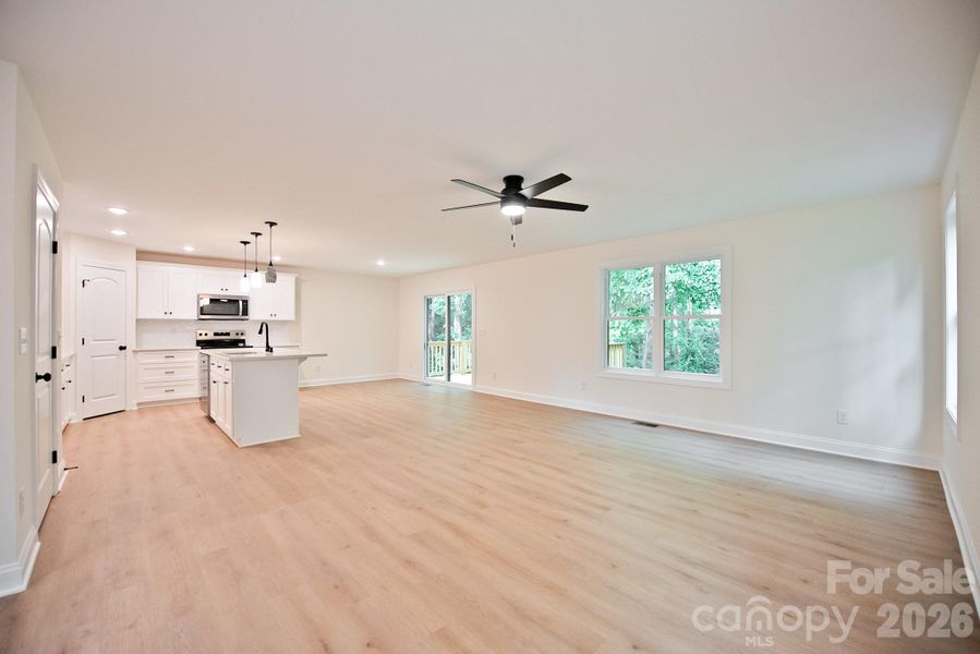 Spacious, unfurnished interior of a new home in , Kannapolis (Image 34). Spacious, unfurnished interior of a new home in , Kannapolis (Image 34).