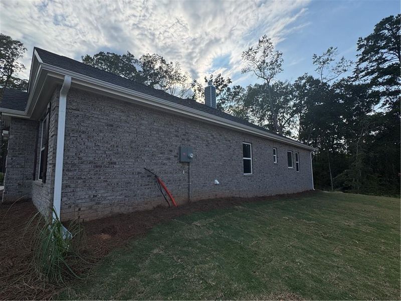 Exterior details and patio area of a home in Tuscany Hills, Douglasville (Image 19).