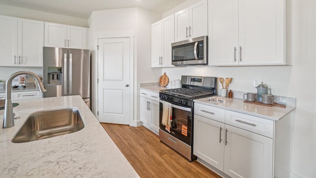 Furnished interior view inside a new home in Saint Andrews Garth, Kingsport (Image 12).