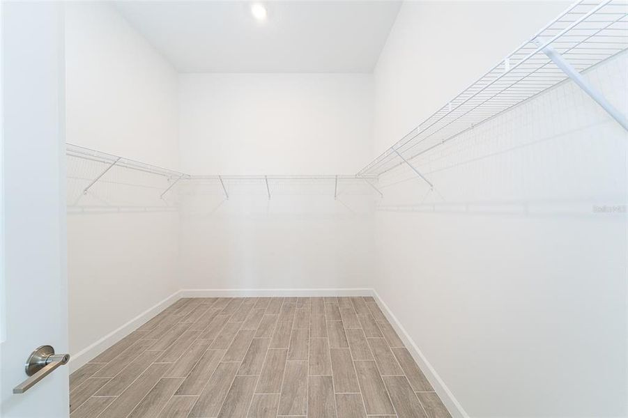 Spacious, unfurnished interior of a new home in Tesoro Club, Port St. Lucie (Image 22).