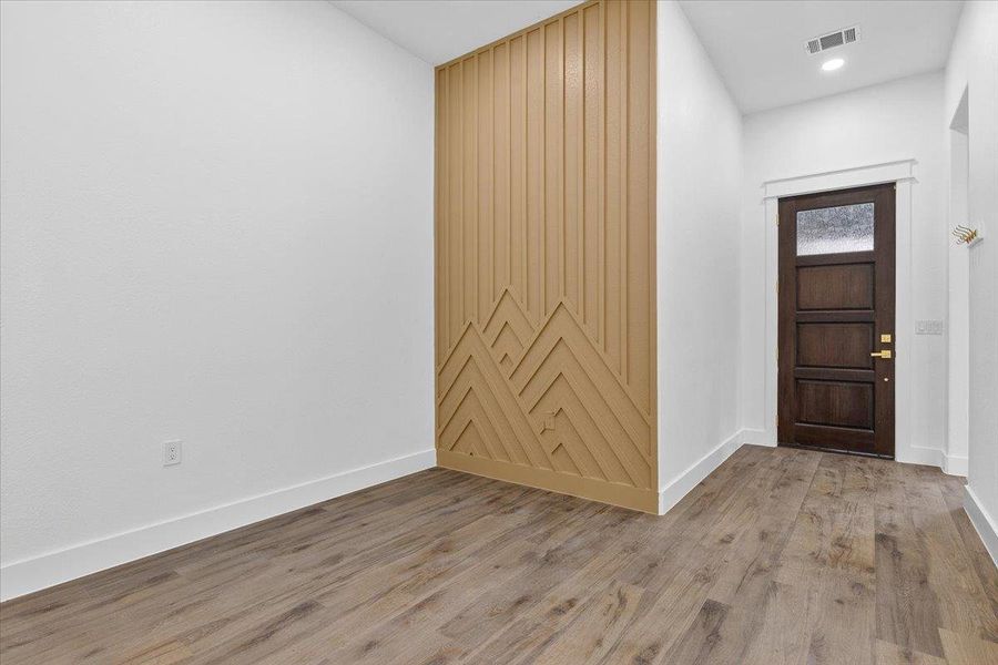 Spacious, unfurnished interior of a new home in , Bastrop (Image 22).