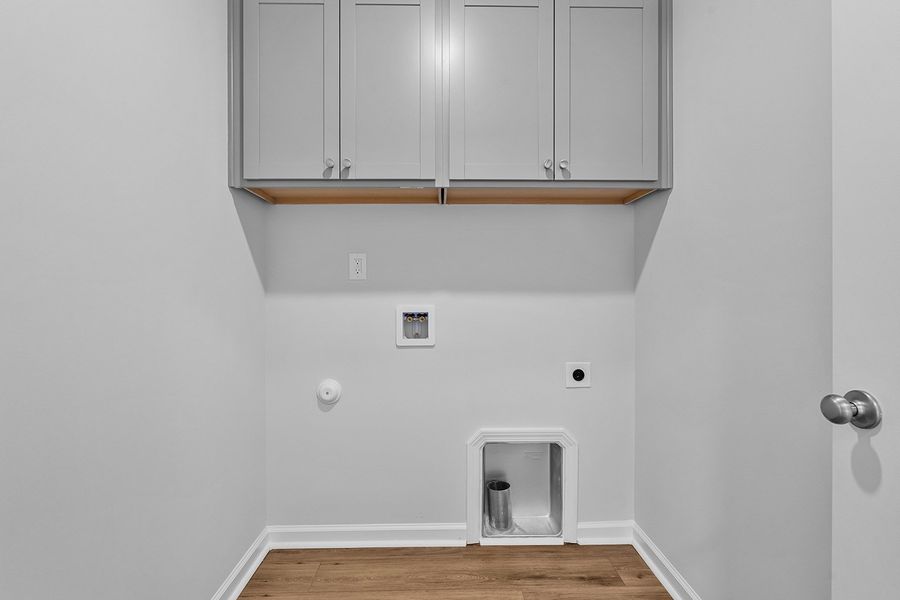 Spacious, unfurnished interior of a new home in Hanes Lake, Winston-Salem (Image 28).