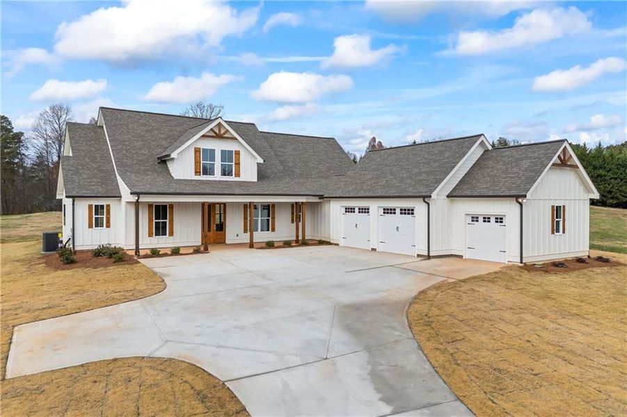 Front exterior of a new home in , Gainesville, GA, highlighting curb appeal (Image 29).