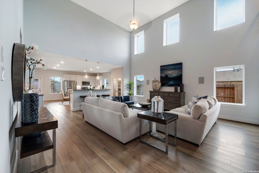 Furnished interior view inside a new home in , Seguin (Image 4).