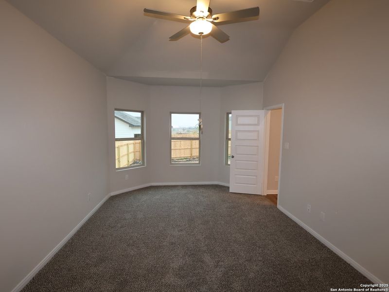 Spacious, unfurnished interior of a new home in Paloma Park, Converse (Image 33). Spacious, unfurnished interior of a new home in Paloma Park, Converse (Image 33).