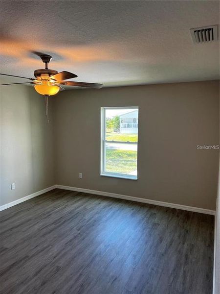 Spacious, unfurnished interior of a new home in , Arcadia (Image 13).