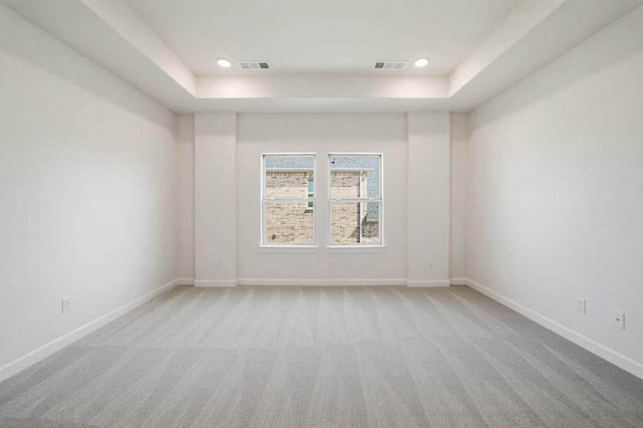 Spacious, unfurnished interior of a new home in Sonoma Verde, Heath (Image 36).