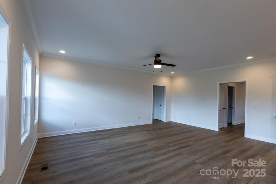 Spacious, unfurnished interior of a new home in , York (Image 23).