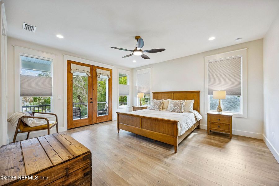 Furnished interior view inside a new home in , Fernandina Beach (Image 11).