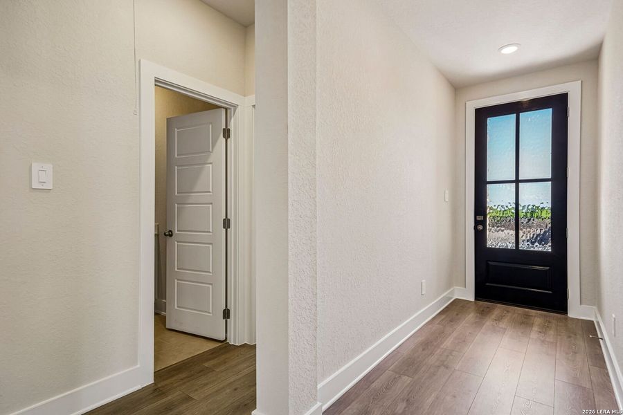 Spacious, unfurnished interior of a new home in Stetson Ridge, Marion (Image 29).