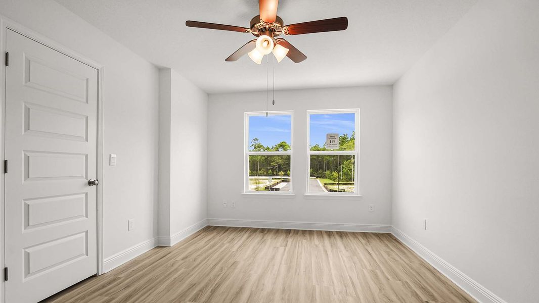 Spacious, unfurnished interior of a new home in Hawks Landing Townhomes, Santa Rosa Beach (Image 21).
