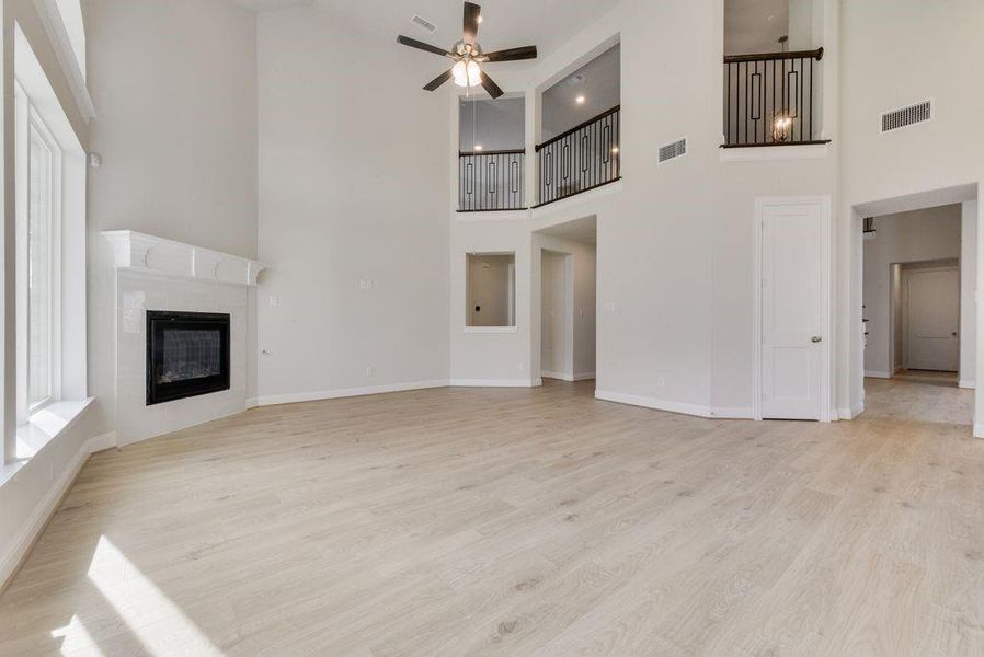 Spacious, unfurnished interior of a new home in Cedar Ridge Estates, Grand Prairie (Image 28). Spacious, unfurnished interior of a new home in Cedar Ridge Estates, Grand Prairie (Image 28).