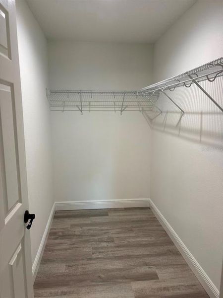 Spacious, unfurnished interior of a new home in , Dunnellon (Image 17).