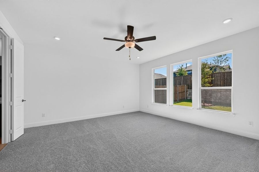 Spacious, unfurnished interior of a new home in South Oak, Lakewood Village (Image 16).